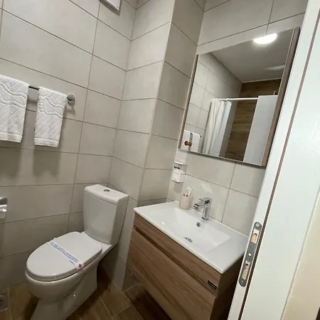 Apartment Airport Alexandra